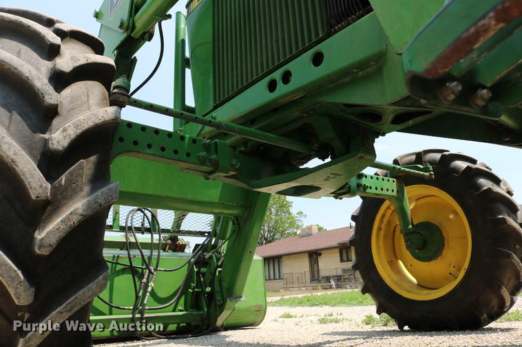 image for item DC7528 1991 John Deere 4455 tractor