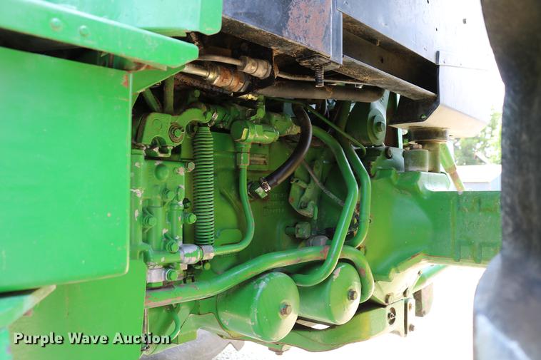 image for item DC7528 1991 John Deere 4455 tractor