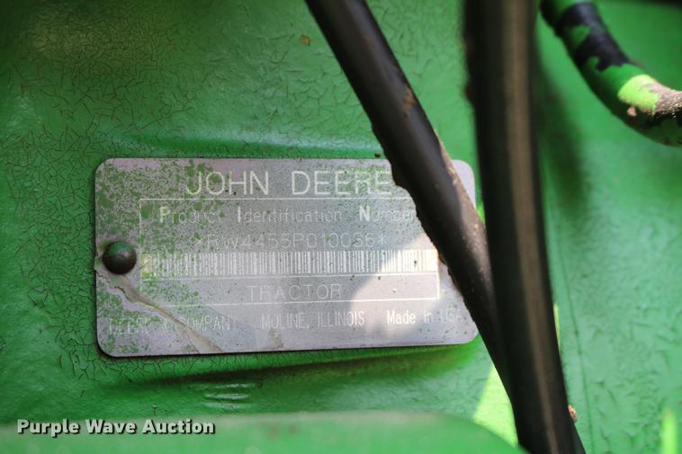 image for item DC7528 1991 John Deere 4455 tractor