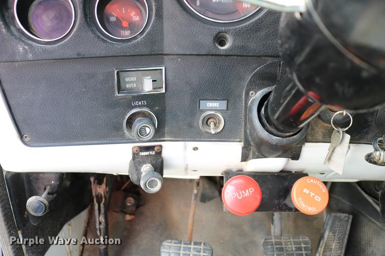 image for item DD4263 1978 Chevrolet C65 grain truck