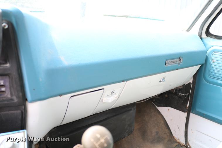 image for item DD4263 1978 Chevrolet C65 grain truck