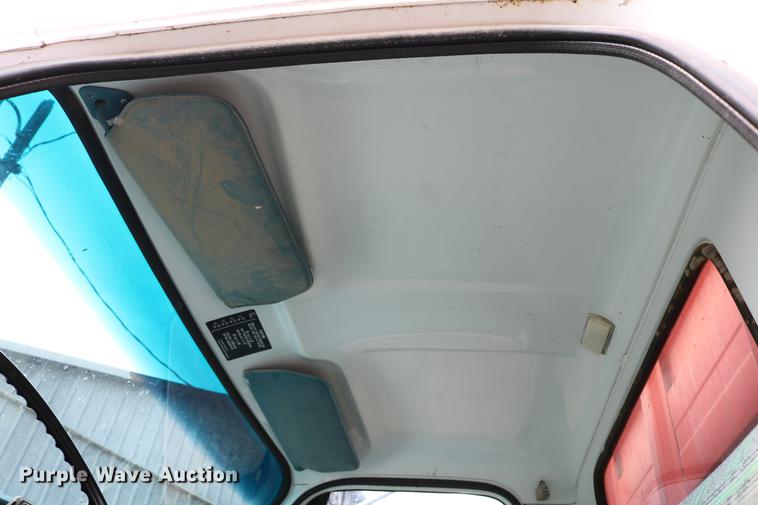 image for item DD4263 1978 Chevrolet C65 grain truck