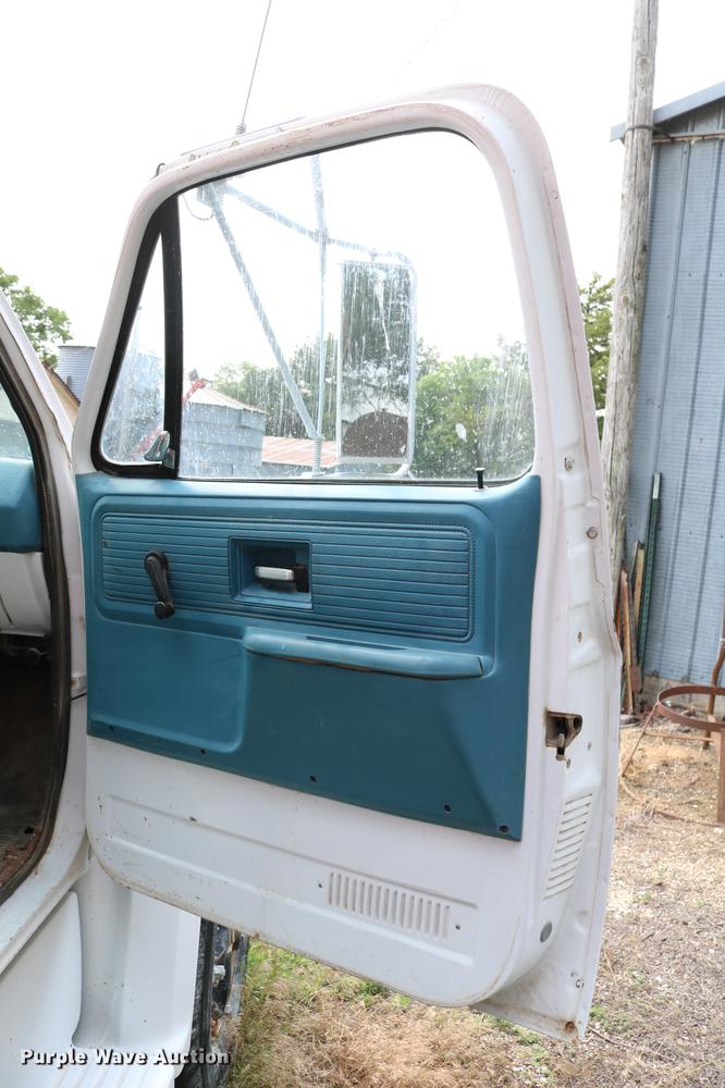 image for item DD4263 1978 Chevrolet C65 grain truck