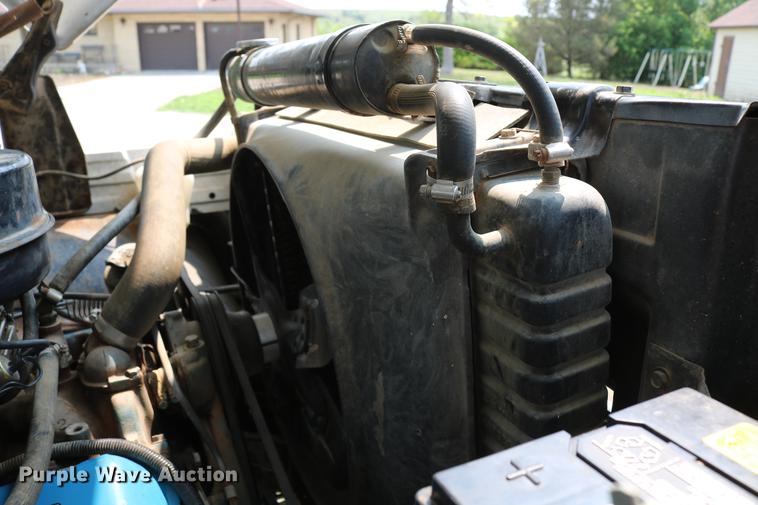 image for item DD4263 1978 Chevrolet C65 grain truck