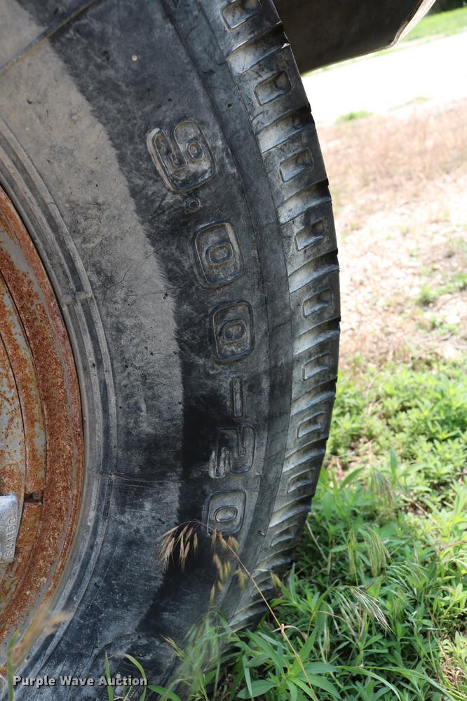 image for item DD4263 1978 Chevrolet C65 grain truck