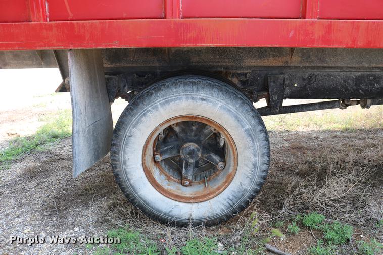 image for item DD4263 1978 Chevrolet C65 grain truck