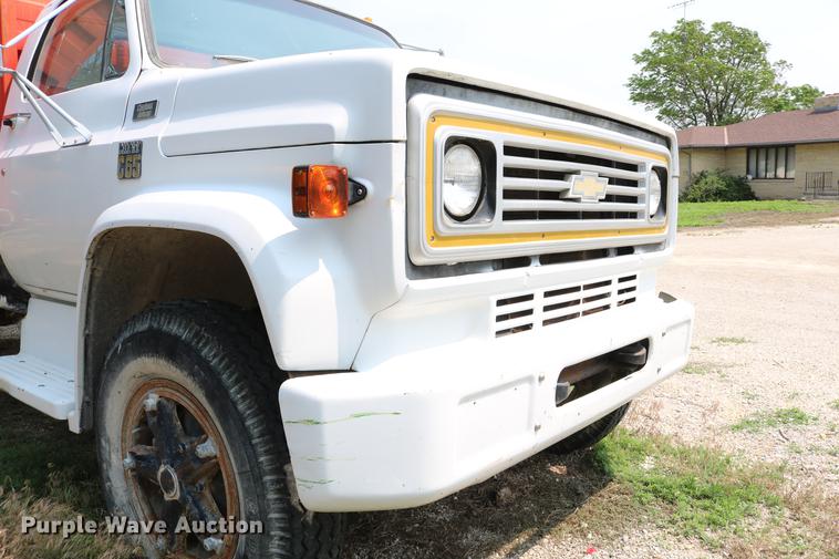 image for item DD4263 1978 Chevrolet C65 grain truck