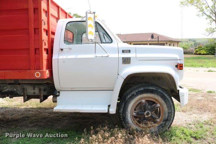 image for item DD4263 1978 Chevrolet C65 grain truck