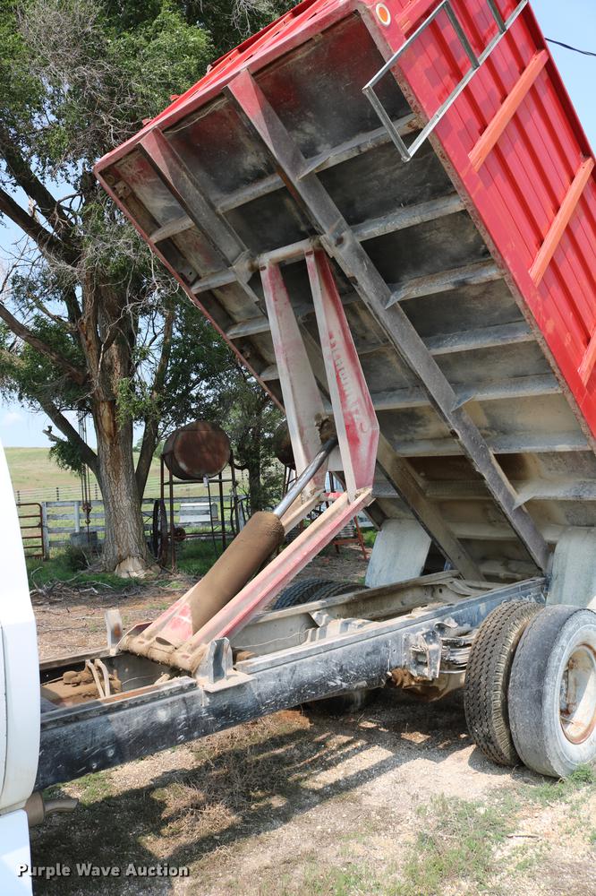 image for item DD4263 1978 Chevrolet C65 grain truck