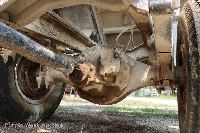 image for item DD4263 1978 Chevrolet C65 grain truck