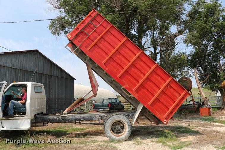 image for item DD4263 1978 Chevrolet C65 grain truck
