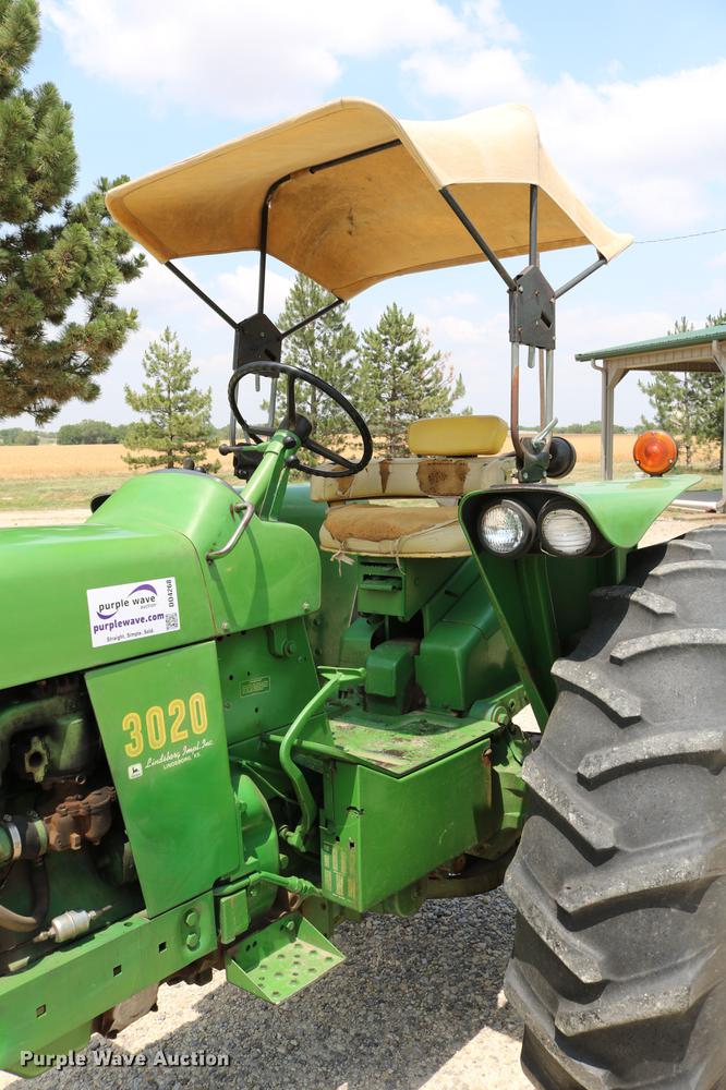 image for item DD4268 1966 John Deere 3020 tractor