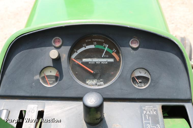 image for item DD4268 1966 John Deere 3020 tractor