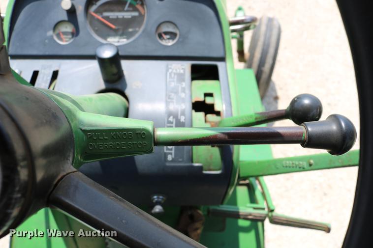 image for item DD4268 1966 John Deere 3020 tractor