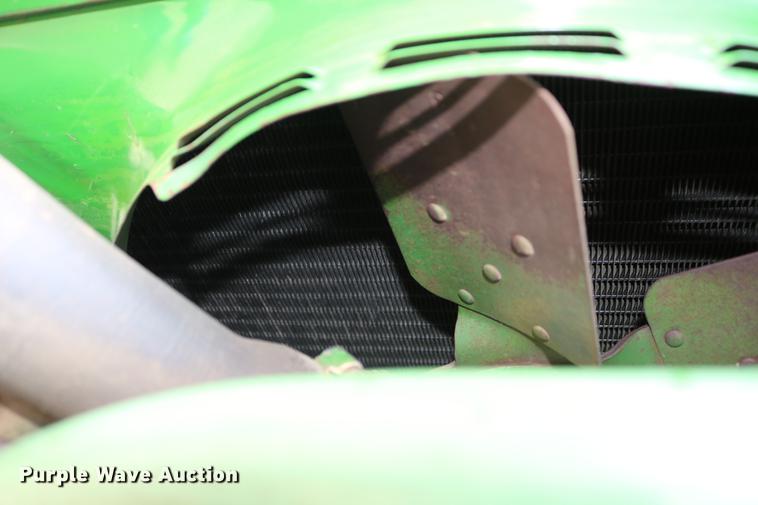 image for item DD4268 1966 John Deere 3020 tractor