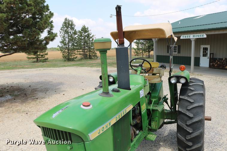 image for item DD4268 1966 John Deere 3020 tractor