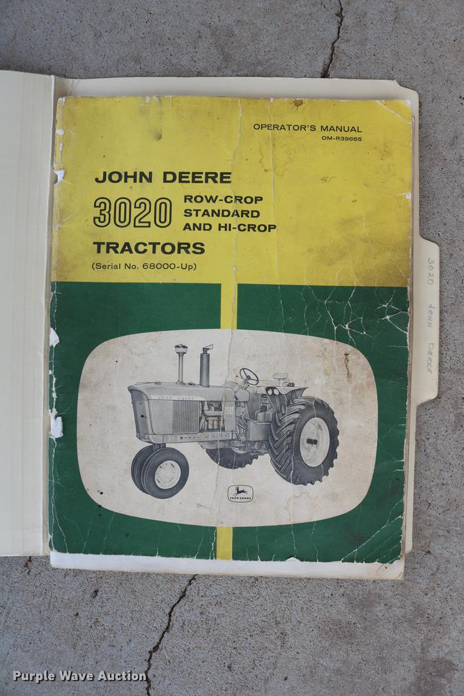 image for item DD4268 1966 John Deere 3020 tractor