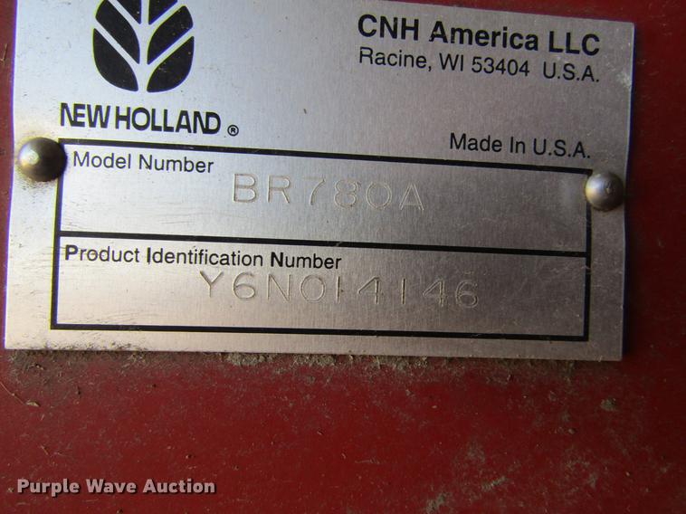 image for item DD5705 2007 New Holland BR780A round baler