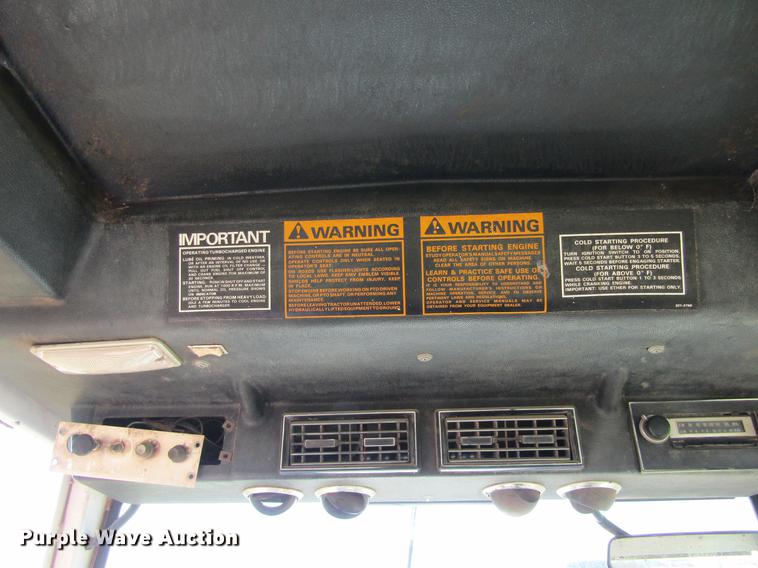 image for item DD5718 1980 Case 2290 tractor