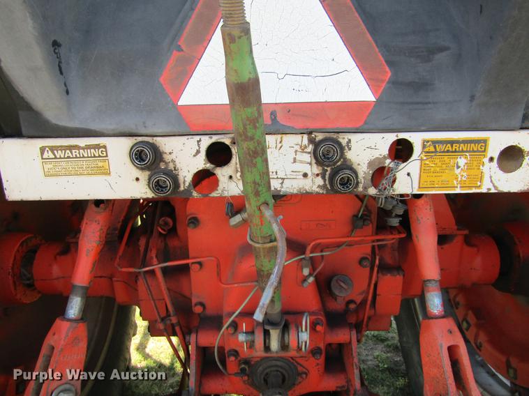 image for item DD5718 1980 Case 2290 tractor