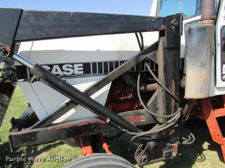 image for item DD5718 1980 Case 2290 tractor