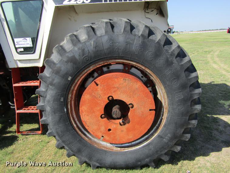 image for item DD5718 1980 Case 2290 tractor