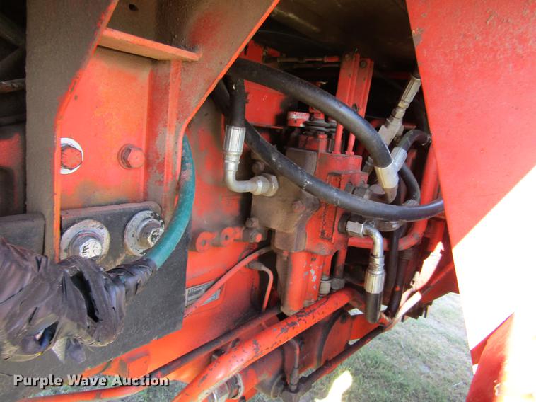 image for item DD5718 1980 Case 2290 tractor