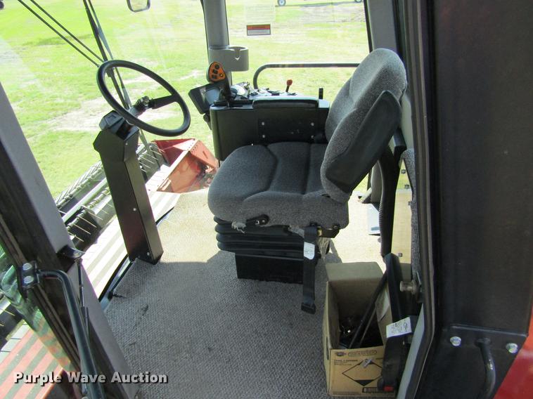 image for item DD5719 1998 Case IH 8870 windrower