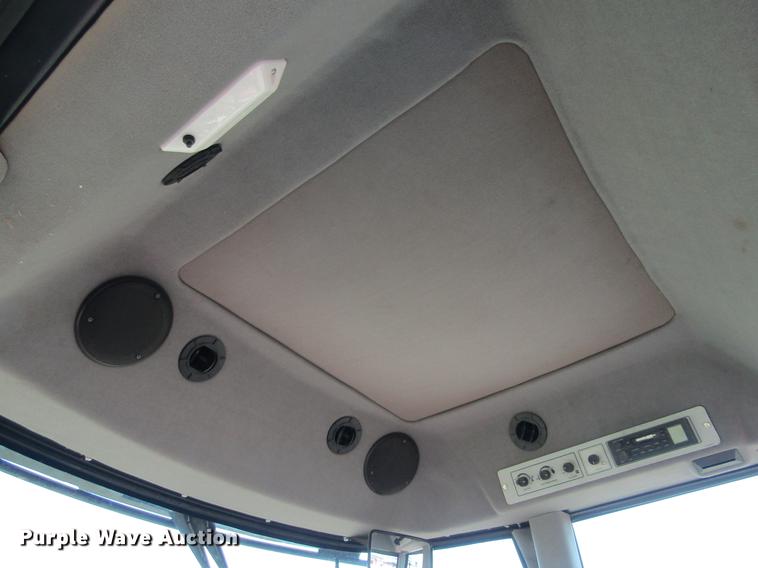 image for item DD5719 1998 Case IH 8870 windrower