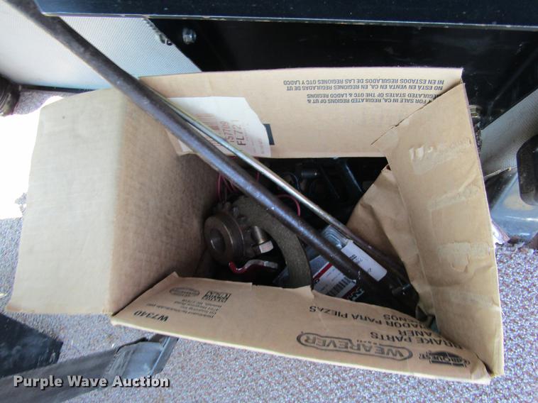 image for item DD5719 1998 Case IH 8870 windrower