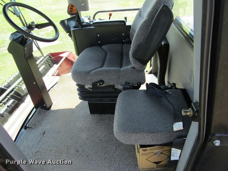 image for item DD5719 1998 Case IH 8870 windrower