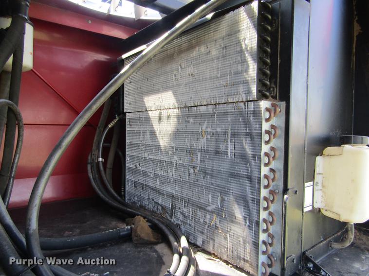 image for item DD5719 1998 Case IH 8870 windrower