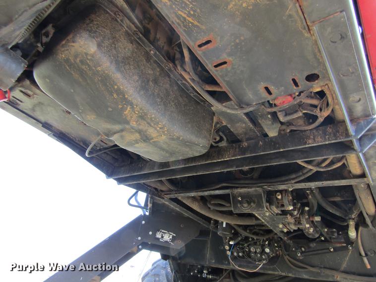 image for item DD5719 1998 Case IH 8870 windrower