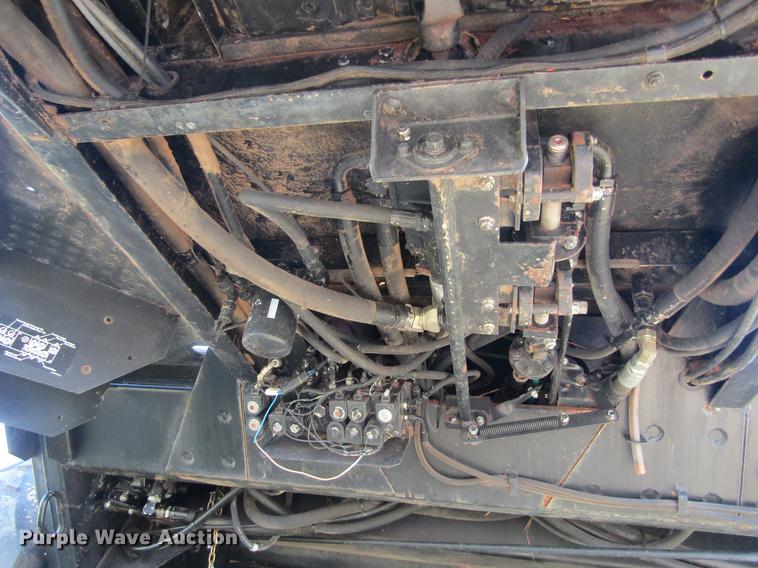 image for item DD5719 1998 Case IH 8870 windrower