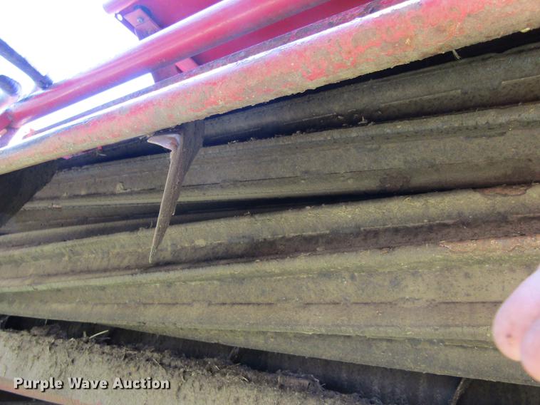 image for item DD5719 1998 Case IH 8870 windrower