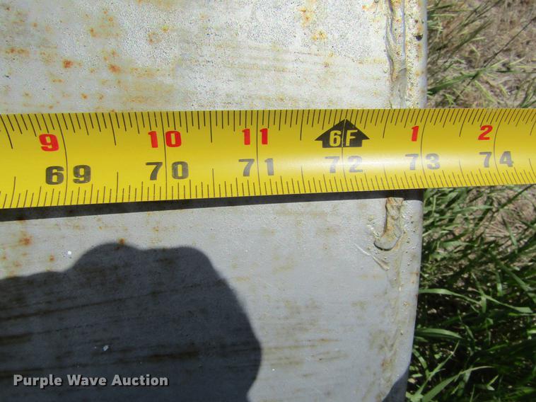 image for item DD5720 (5) fuel tanks