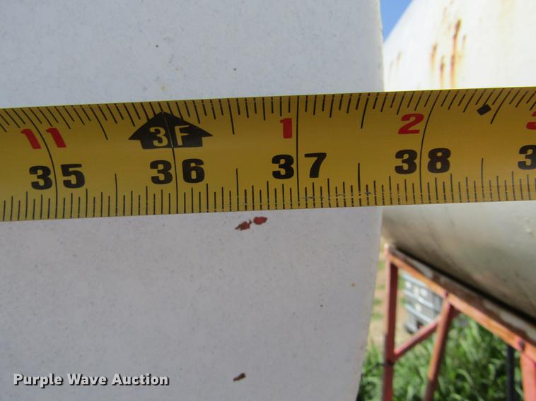 image for item DD5720 (5) fuel tanks