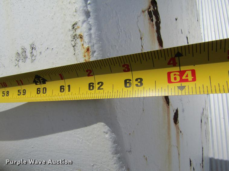 image for item DD5720 (5) fuel tanks