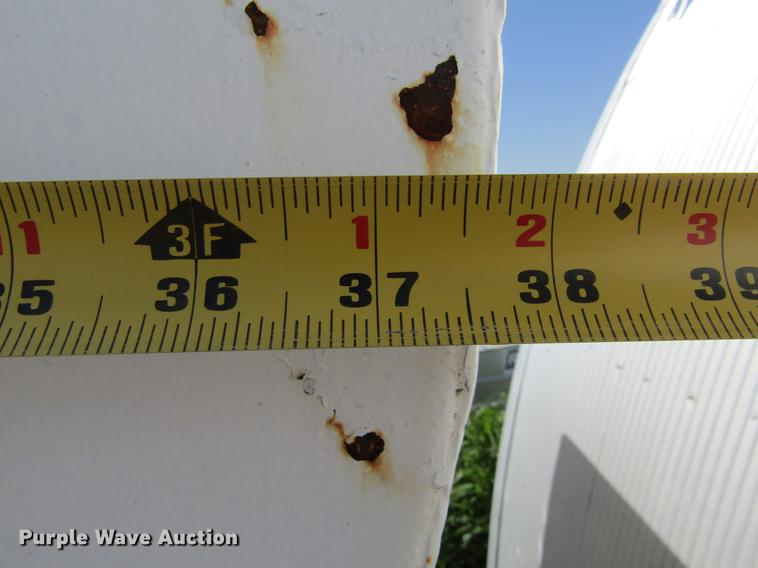 image for item DD5720 (5) fuel tanks