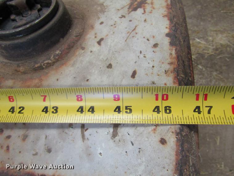 image for item DD5720 (5) fuel tanks