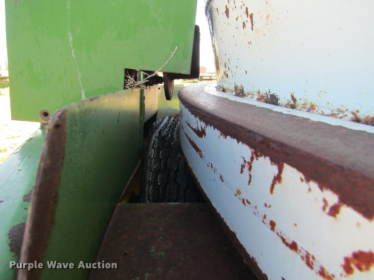 image for item DD5741 Tubmiller 900 bale processor