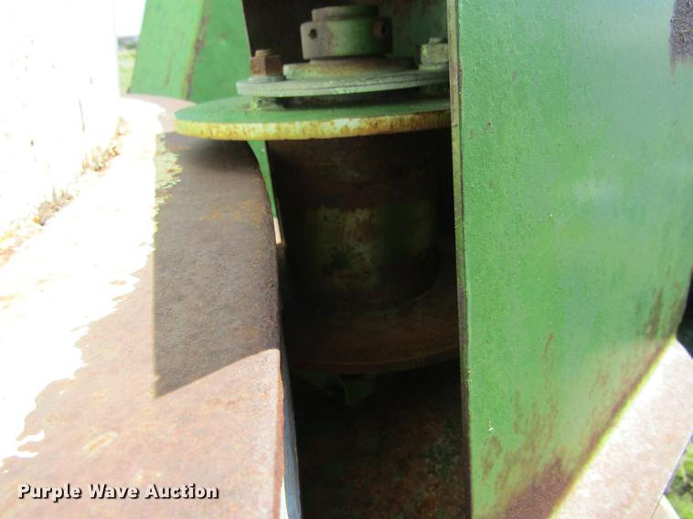 image for item DD5741 Tubmiller 900 bale processor