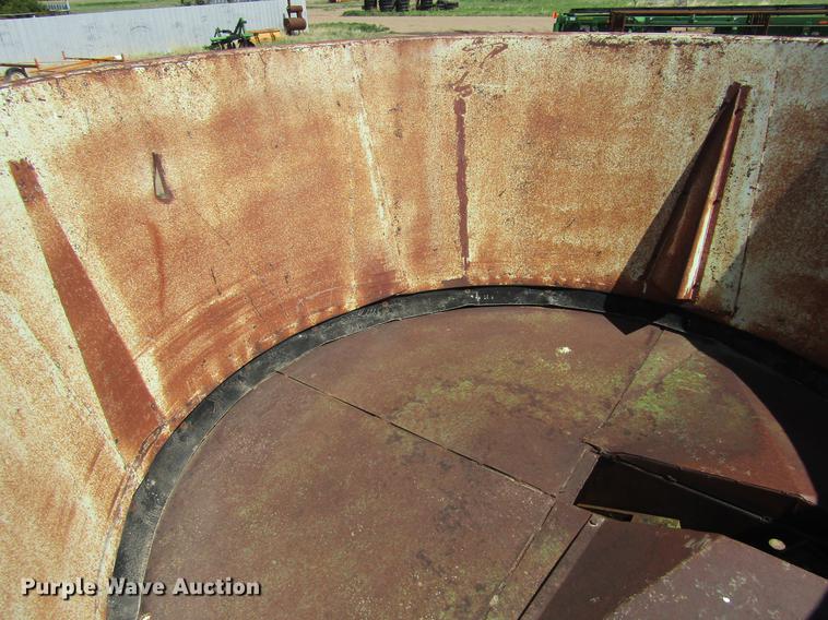 image for item DD5741 Tubmiller 900 bale processor