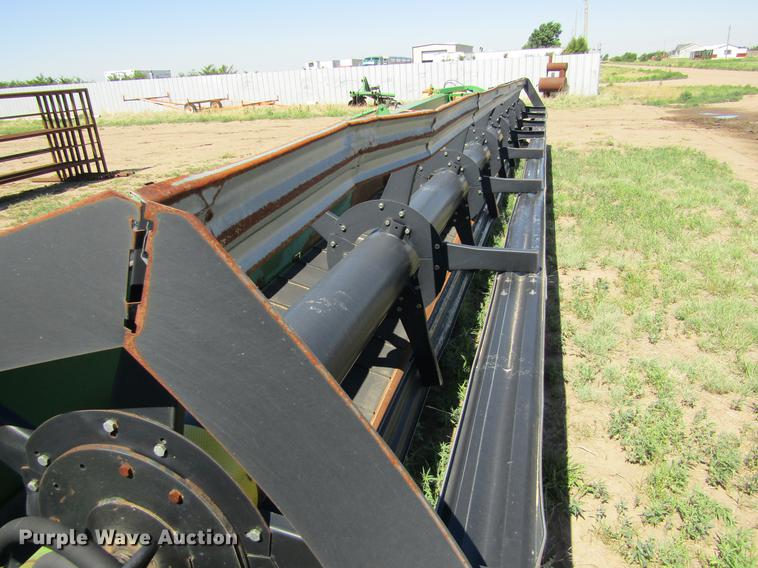 image for item DD5743 2003 John Deere 936D draper head