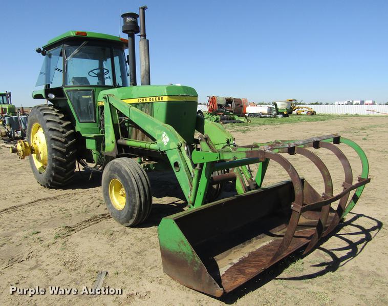image for item DD5745 1977 John Deere 4630 tractor