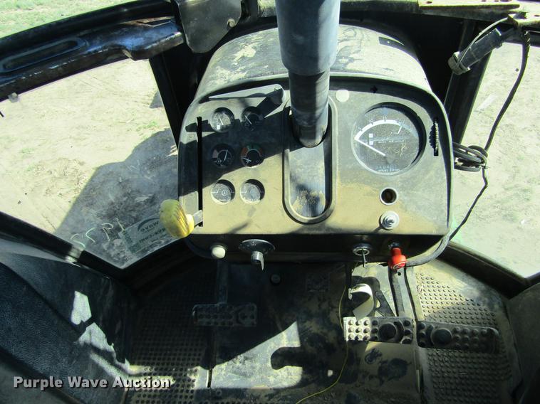 image for item DD5745 1977 John Deere 4630 tractor