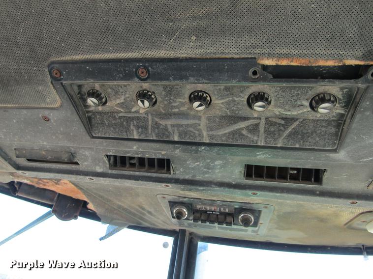 image for item DD5745 1977 John Deere 4630 tractor