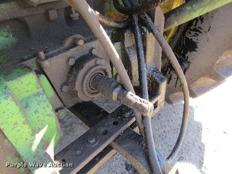 image for item DD5745 1977 John Deere 4630 tractor