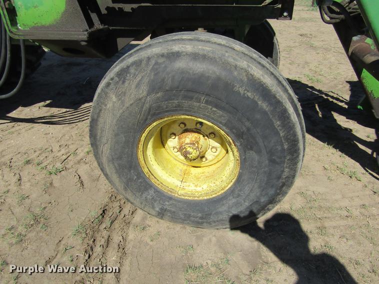 image for item DD5745 1977 John Deere 4630 tractor