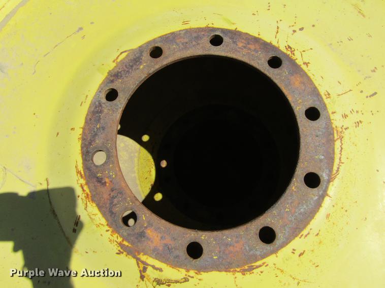 image for item DD5745 1977 John Deere 4630 tractor